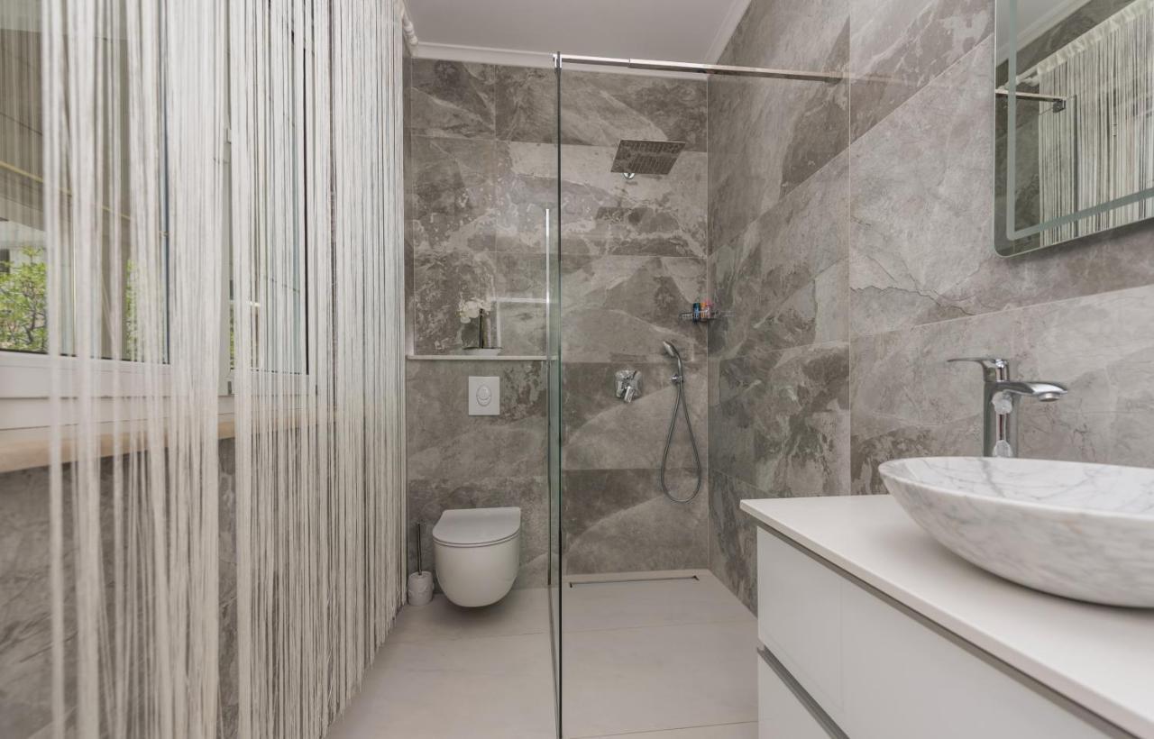 Villa Bozica - Sea View Stone Villa With Free Parking Makarska Exterior photo