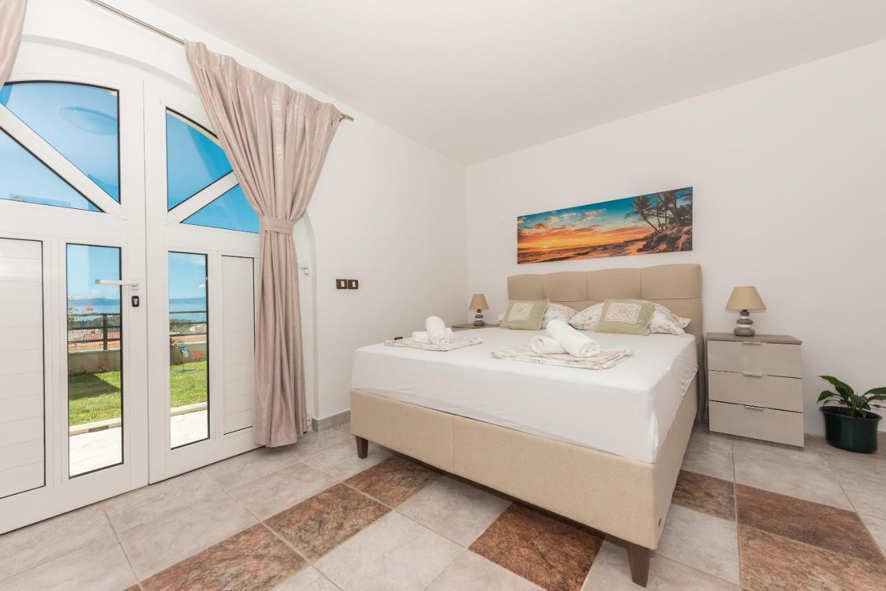 Villa Bozica - Sea View Stone Villa With Free Parking Makarska Exterior photo